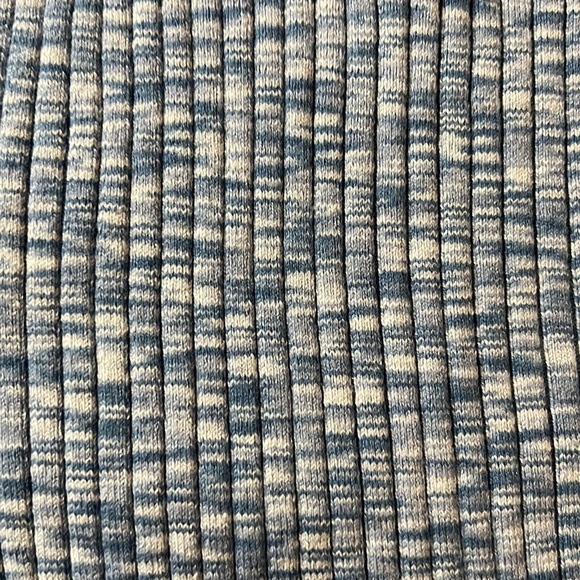 Abercrombie Cropped Short Sleeve Top - Picture 5 of 5